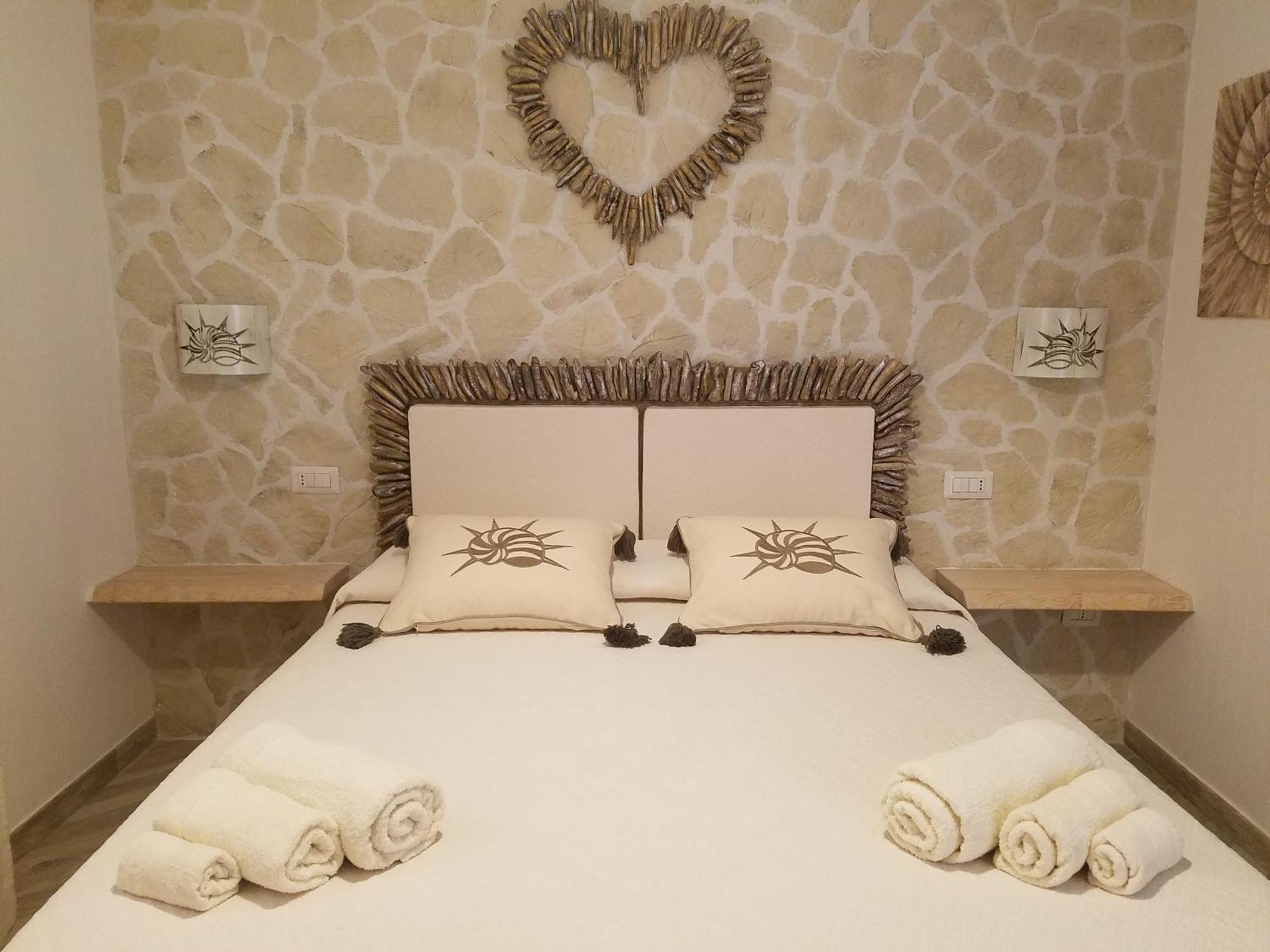 سانتا تيريزا غالّورا Nonna Pasqualina B&B الغرفة الصورة
